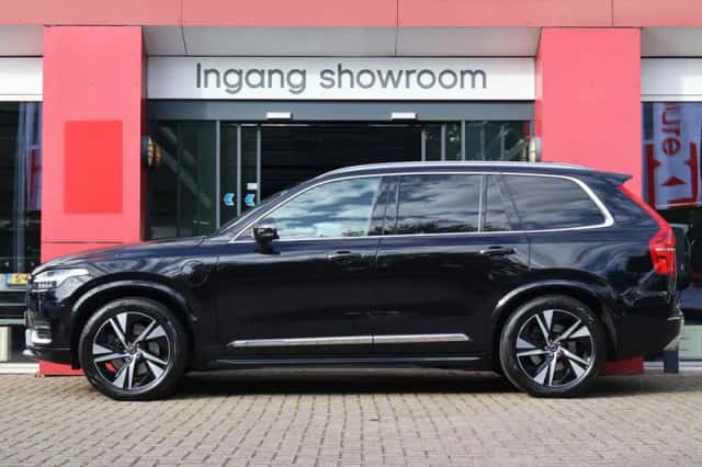 Volvo XC90 (2019) thumbnail 2