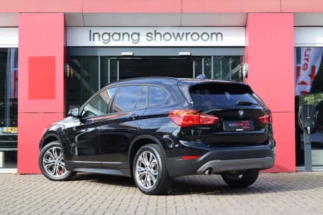 BMW X1 (2017) thumbnail 4