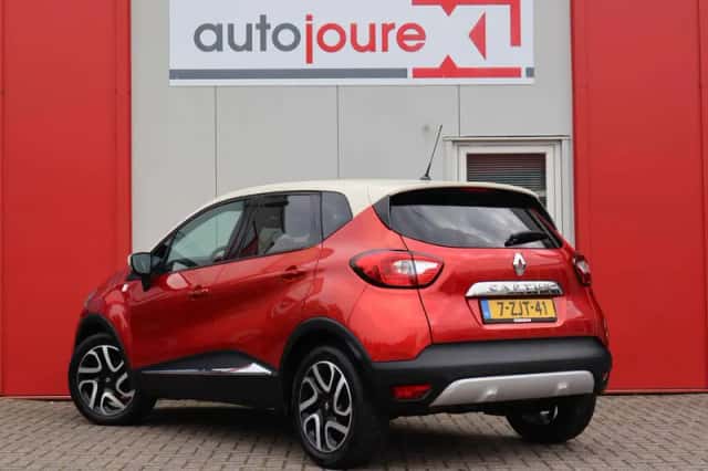 Renault Captur (2015) thumbnail 4