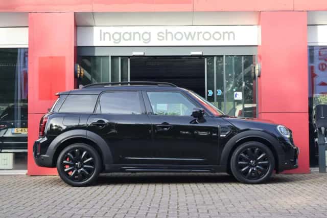 MINI Countryman (2021) thumbnail 4