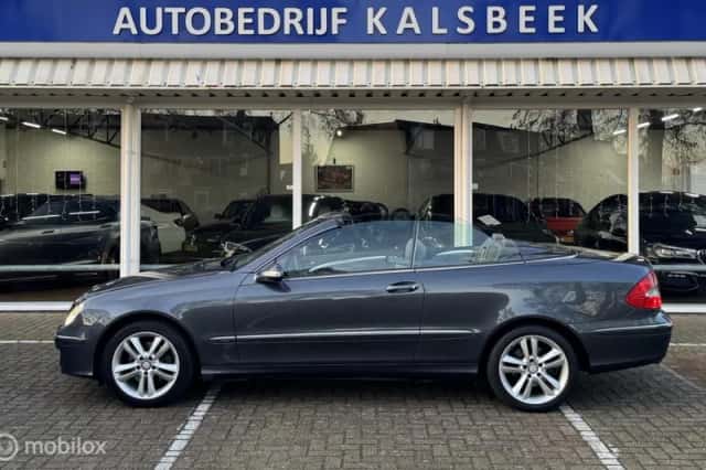 Mercedes-Benz CLK-Klasse (2008) thumbnail 3
