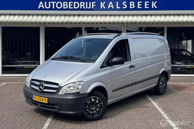 Mercedes-Benz Vito (2013) thumbnail 1