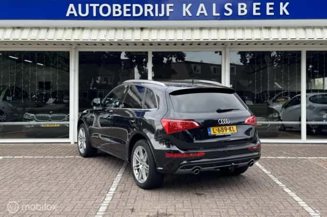 Audi Q5 (2010) thumbnail 4