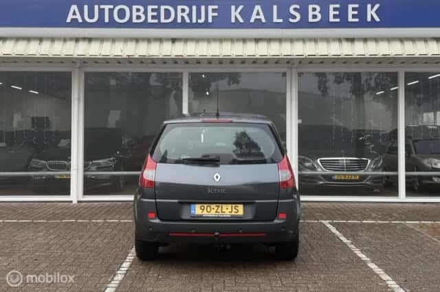 Renault Scénic (2008) thumbnail 5