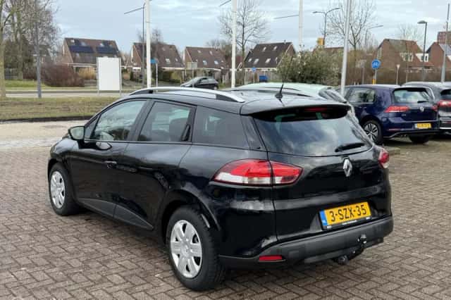 Renault Clio (2014) thumbnail 2