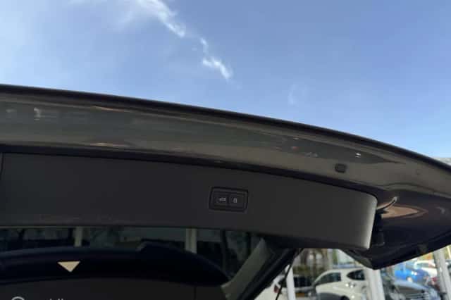 Audi Q7 (2016) thumbnail 6