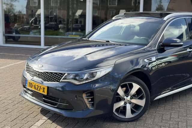 Kia Optima (2018) thumbnail 2