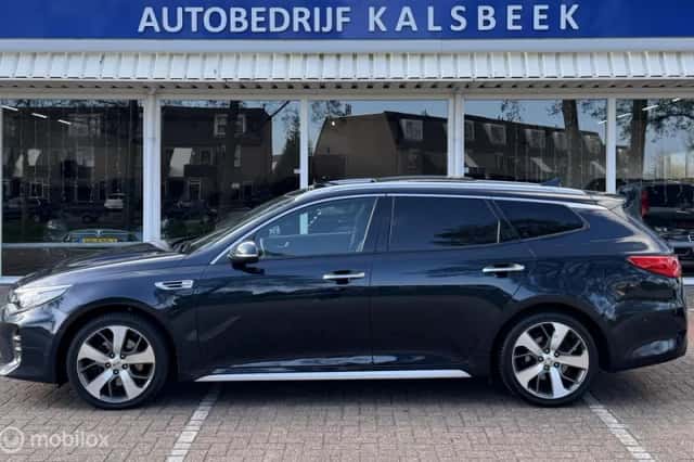 Kia Optima (2018) thumbnail 3