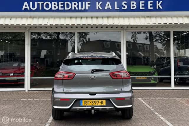 Kia Niro (2018) thumbnail 6