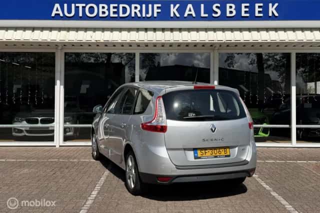 Renault Grand Scénic (2014) thumbnail 4