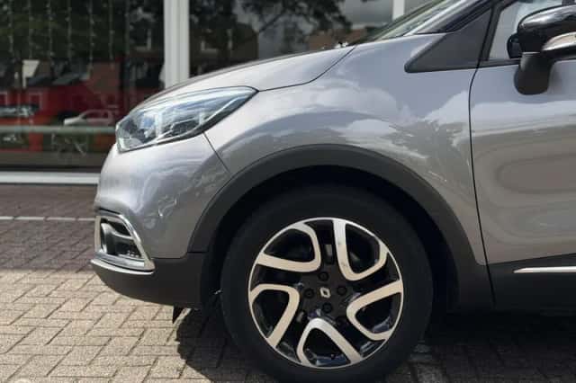 Renault Captur (2016) thumbnail 4