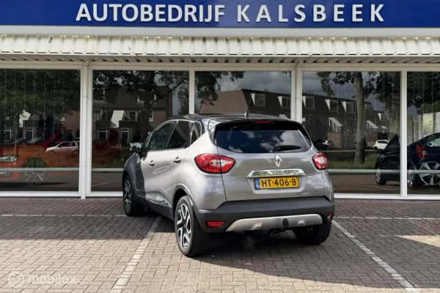 Renault Captur (2016) thumbnail 6