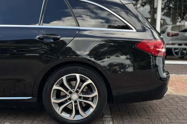 Mercedes-Benz C-Klasse (2016) thumbnail 4