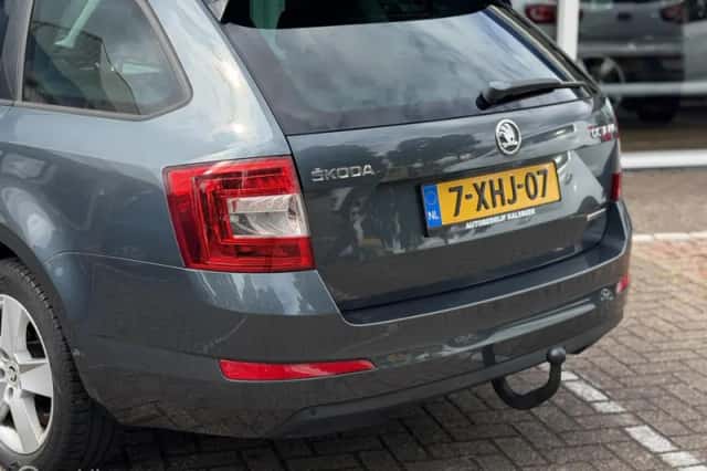 Škoda Octavia (2014) thumbnail 5