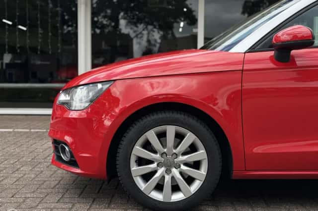 Audi A1 (2011) thumbnail 4