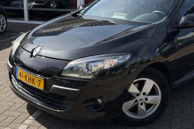 Renault Mégane (2009) thumbnail 2