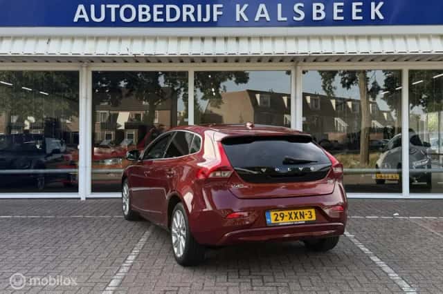 Volvo V40 (2012) thumbnail 6
