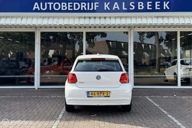 Volkswagen Polo (2011) thumbnail 6