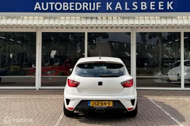 SEAT Ibiza (2011) thumbnail 5