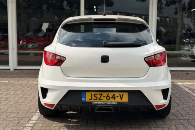 SEAT Ibiza (2011) thumbnail 6