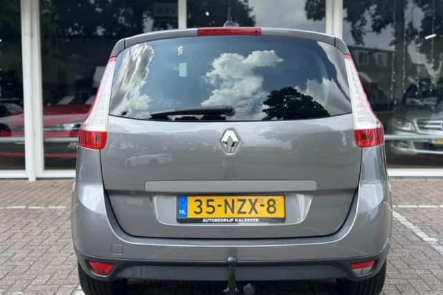 Renault Grand Scénic (2011) thumbnail 6