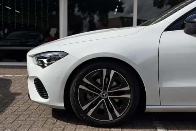 Mercedes-Benz CLA-Klasse (2025) thumbnail 4