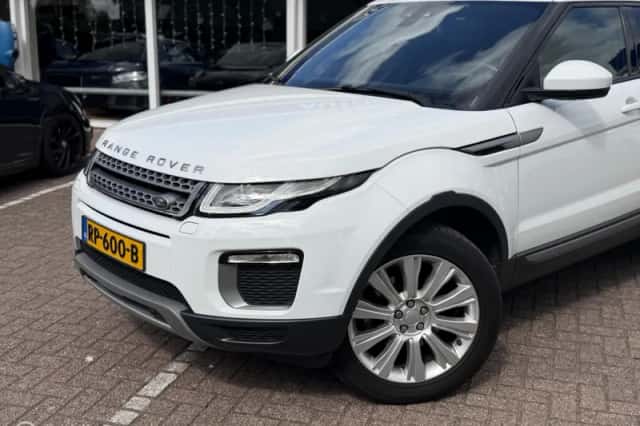 Land Rover Range Rover Evoque (2018) thumbnail 2
