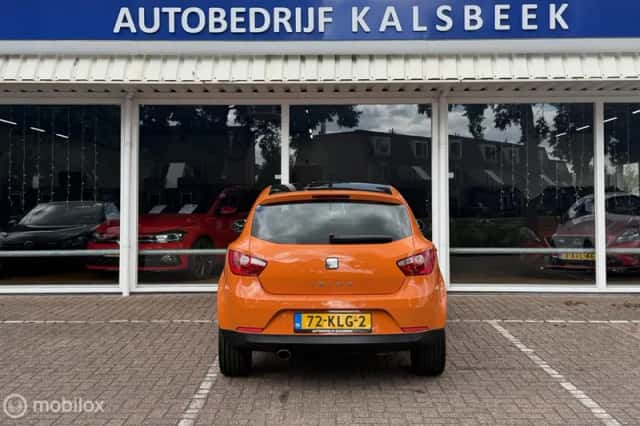 SEAT Ibiza (2010) thumbnail 5