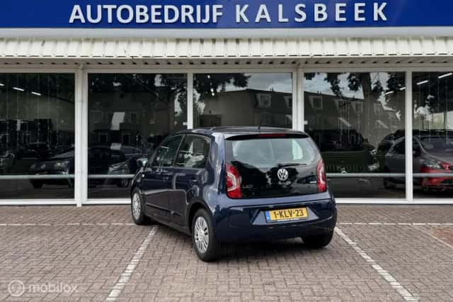 Volkswagen Up! (2013) thumbnail 4