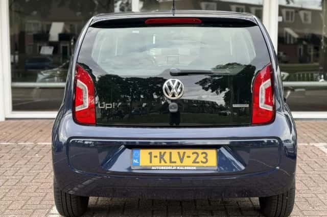 Volkswagen Up! (2013) thumbnail 6