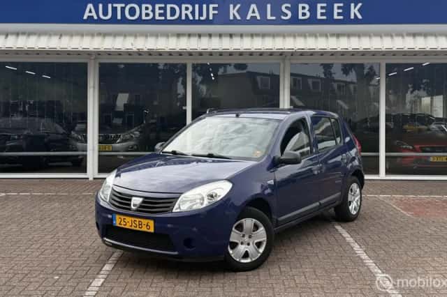Dacia Sandero (2009) thumbnail 1
