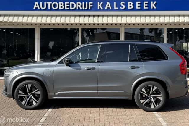Volvo XC90 (2019) thumbnail 2