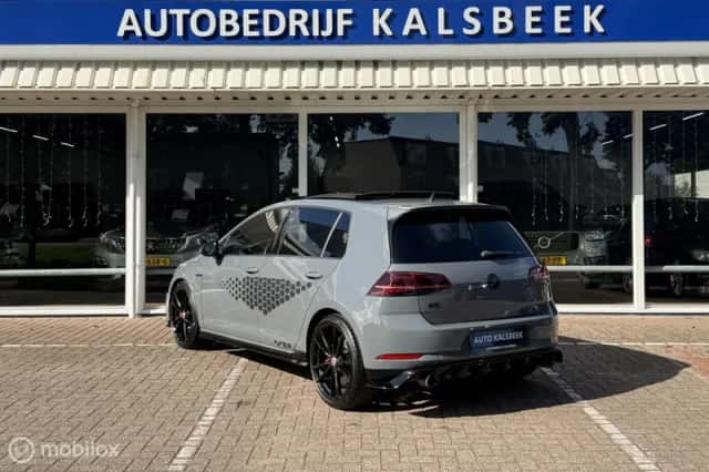 Volkswagen Golf (2019) thumbnail 6