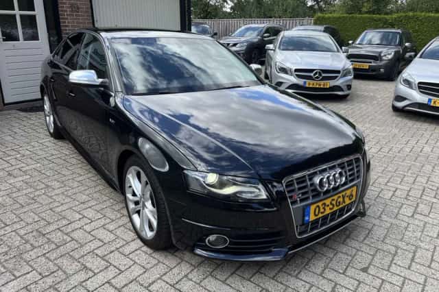 Audi S4 (2011) thumbnail 4