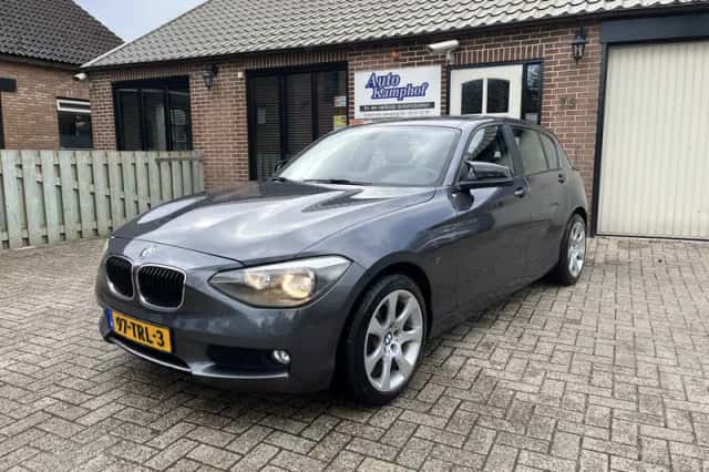 BMW 1-Serie (2012) thumbnail 2