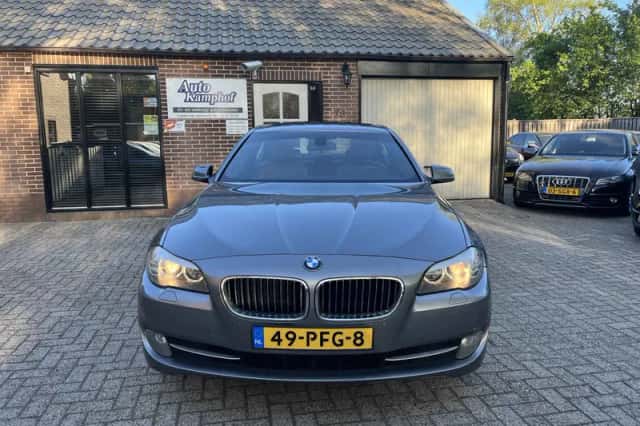 BMW 5-Serie (2011) thumbnail 3