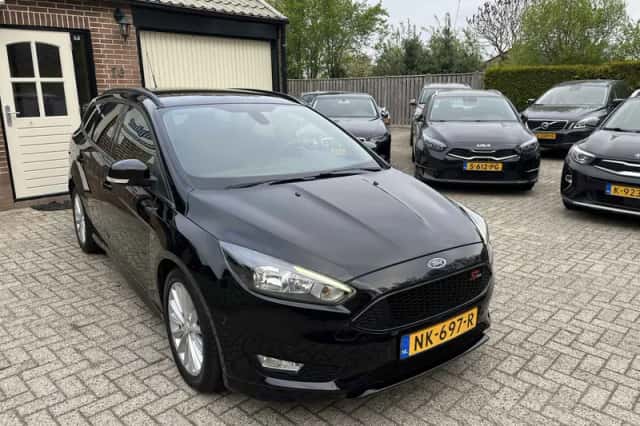 Ford Focus (2017) thumbnail 4