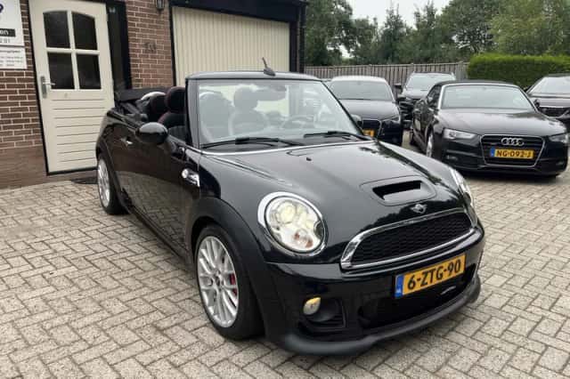MINI Cooper (2014) thumbnail 4