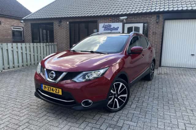 Nissan Qashqai (2015) thumbnail 1