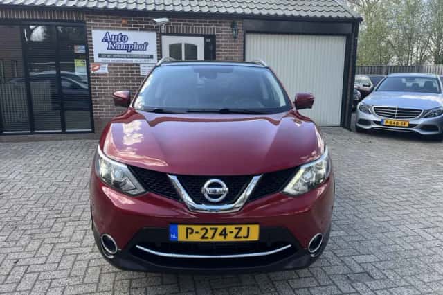 Nissan Qashqai (2015) thumbnail 4