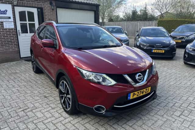 Nissan Qashqai (2015) thumbnail 5