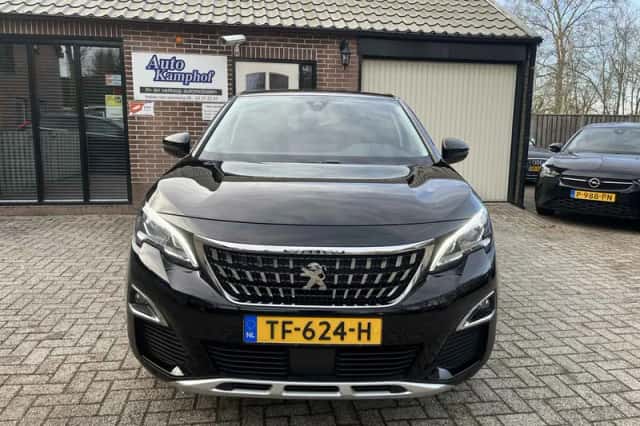 Peugeot 3008 (2018) thumbnail 3