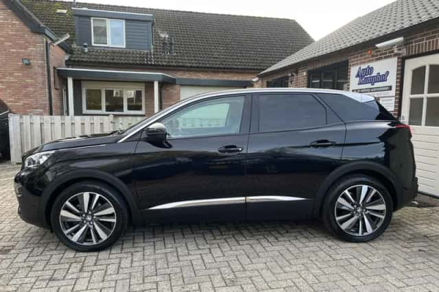 Peugeot 3008 (2018) thumbnail 5