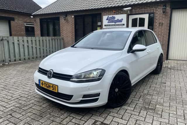 Volkswagen Golf (2014) thumbnail 1