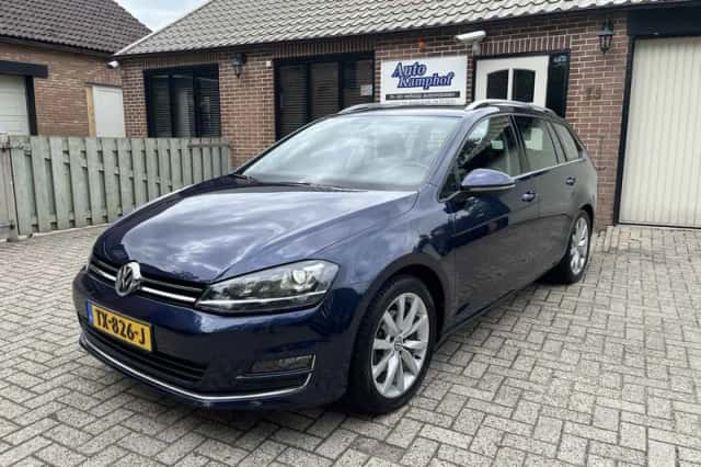Volkswagen Golf (2015) thumbnail 2