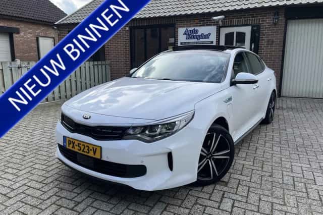 Kia Optima (2017) thumbnail 1