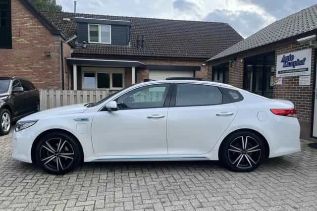Kia Optima (2017) thumbnail 5