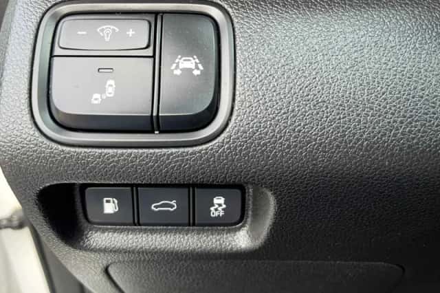 Kia Optima (2017) thumbnail 6