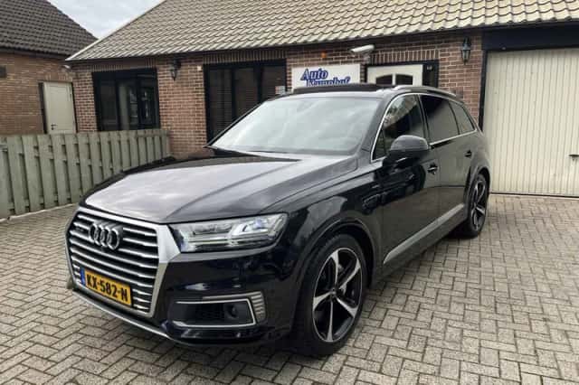 Audi Q7 (2016) thumbnail 3