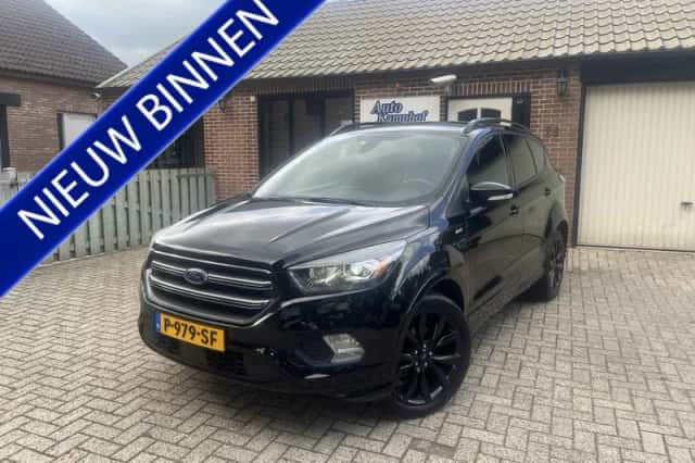Ford Kuga (2017) thumbnail 1